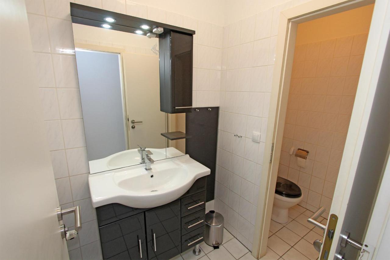Ferienwohnung Mit 3 Schlafraeumen Neubrandenburg Esterno foto