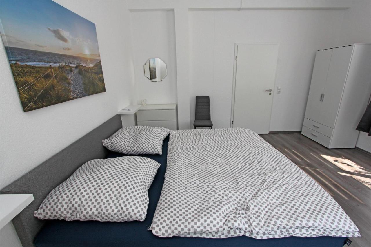 Ferienwohnung Mit 3 Schlafraeumen Neubrandenburg Esterno foto